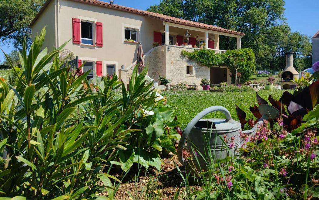 Le Colombie Gouleme Concores Exterior foto